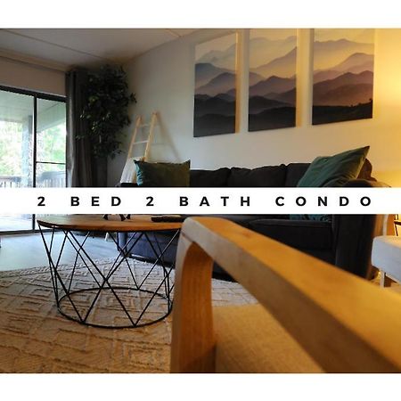 Views & Fireplace - Minutes To Gburg And Ober - Condo 蓋特林堡 外观 照片